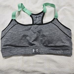 Under Armour Sports Bra M Gray Wireless Pullover Removable Padding